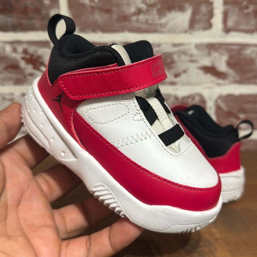 Jordan Max Aura 3 "White Very Berry" Child Toddler Kids Shoes DA8023-106 Size 7C